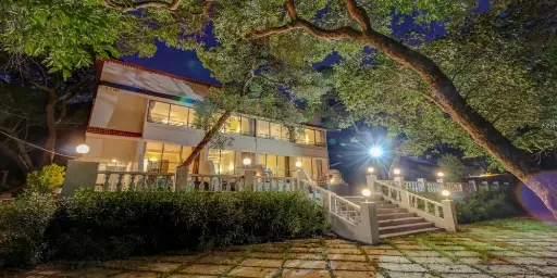 2 nights Regal woodside package